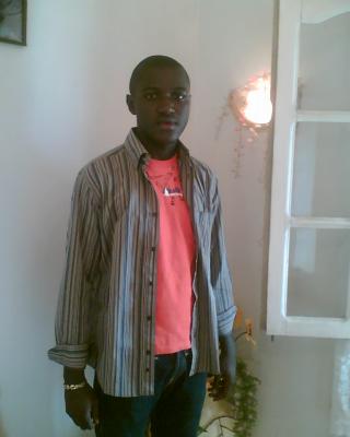 tout mignon tout beau kiss